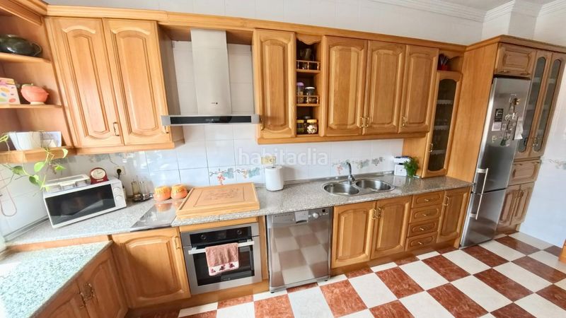Foto be3a796b-4a65-409e-9d0d-8a99dfc4705b. Casa adosada casa de lujo en venta en campo cámara, castril vistas al valle y la montaña, amplitud y calidad en Cortes de Baza