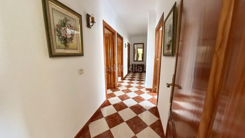 Foto bf815c6f-70d3-49e5-b642-dede4098cc3c. Casa adosada casa de lujo en venta en campo cámara, castril vistas al valle y la montaña, amplitud y calidad en Cortes de Baza
