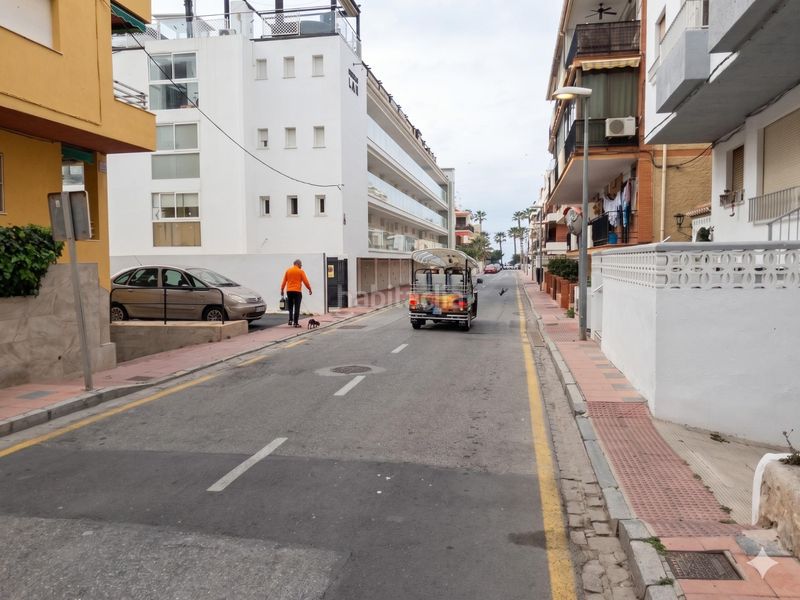 Foto 459c6e8e-3710-46c8-8570-ec0f450dd39f. Pis amb calefacció aparcament a Almuñecar centro Almuñécar