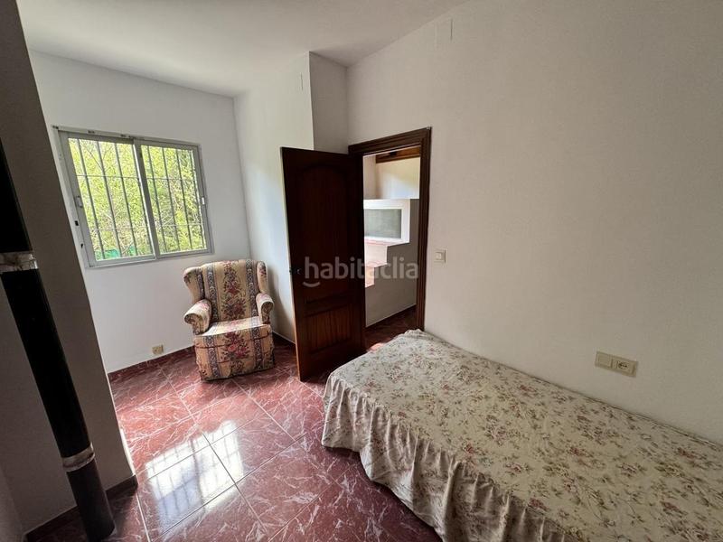 Foto e4de976e-d7c9-4f38-adb7-496a633b27c6. Casa adosada dlr 1773 hermosa casa de dos plantas con amplias zonas verdes y acceso al río darro sacromonte en Granada