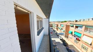 Appartement  Calle aristoteles (cer). Piso de 3 dorm en venta 150.000  gran oportunidad de inversión e