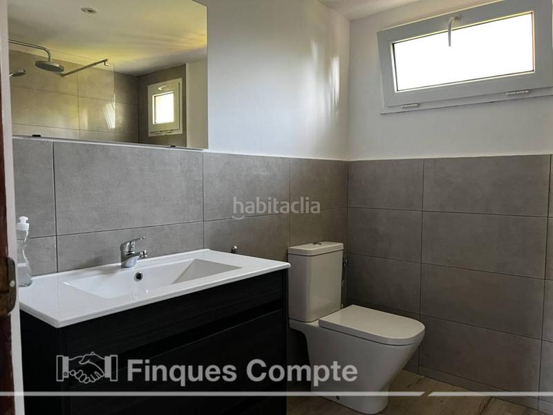 Foto 1a48127a-d52e-4a95-89d8-dbae981c53e7. Chalet  con ubicacion excelente. en Roda de Barà
