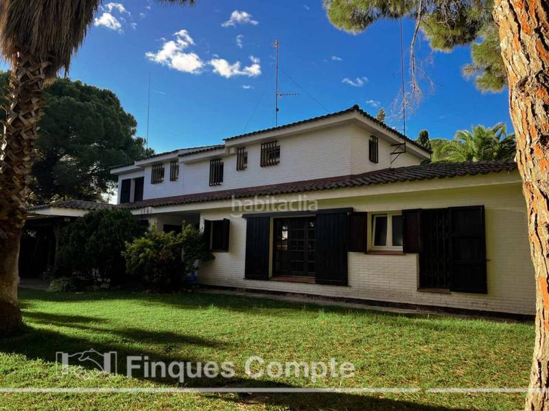 Foto 3e8be471-eacd-4690-8335-58304e8144d7. Chalet  con ubicacion excelente. en Roda de Barà