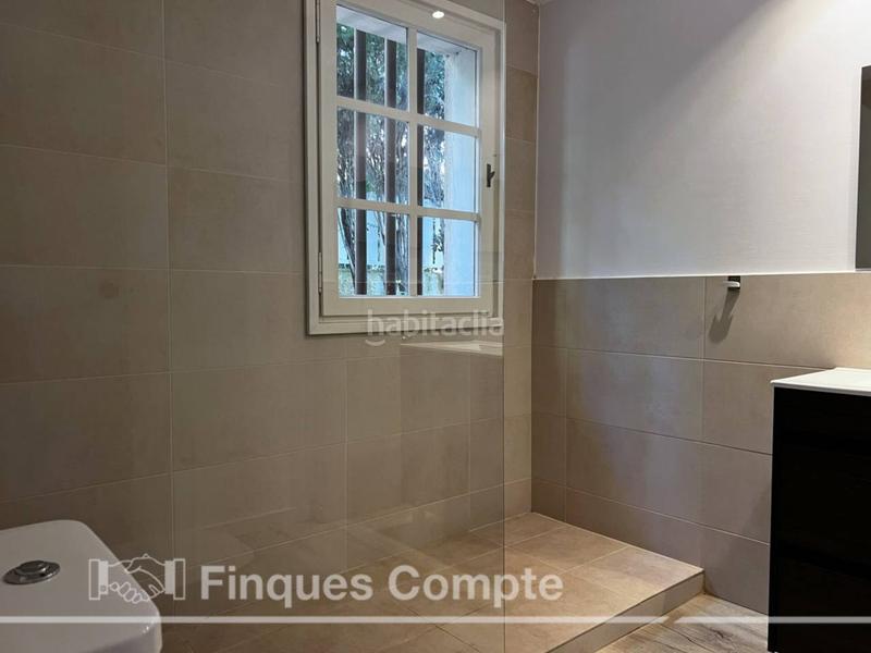 Foto ba1be992-5ddd-46bd-8b06-8387577f4a4e. Chalet  con ubicacion excelente. en Roda de Barà