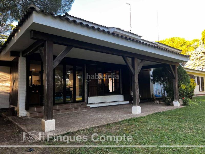 Foto be2802af-af89-4c07-84d2-11c64b15941e. Chalet  con ubicacion excelente. en Roda de Barà