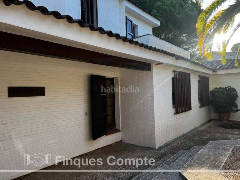 Foto d79cd552-3625-400e-827f-611363ff771e. Chalet  con ubicacion excelente. en Roda de Barà