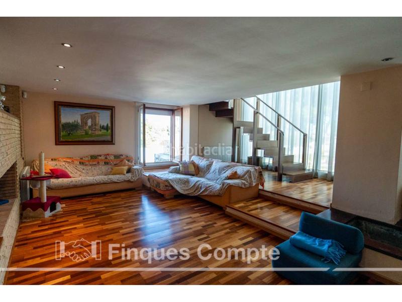 Foto 2362cadf-440a-4b61-802f-8f0166a49fdb. Chalet alto standing en Roda de Barà