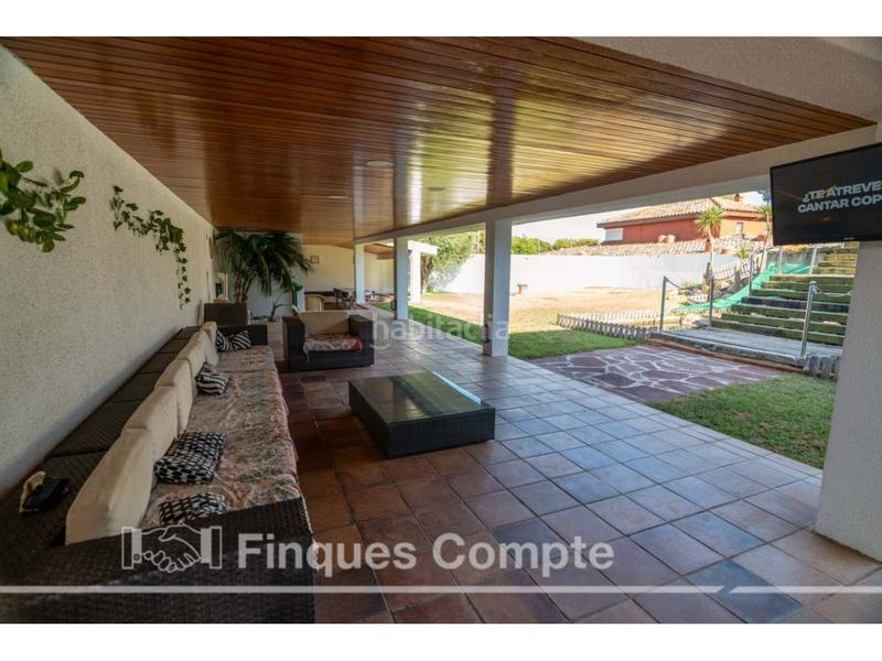 Foto 86806391-71e7-43ff-8d41-c96606200c98. Chalet alto standing en Roda de Barà