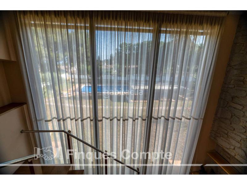 Foto 8ec962e1-2b89-449b-b49f-ccb16b431e0a. Chalet alto standing en Roda de Barà