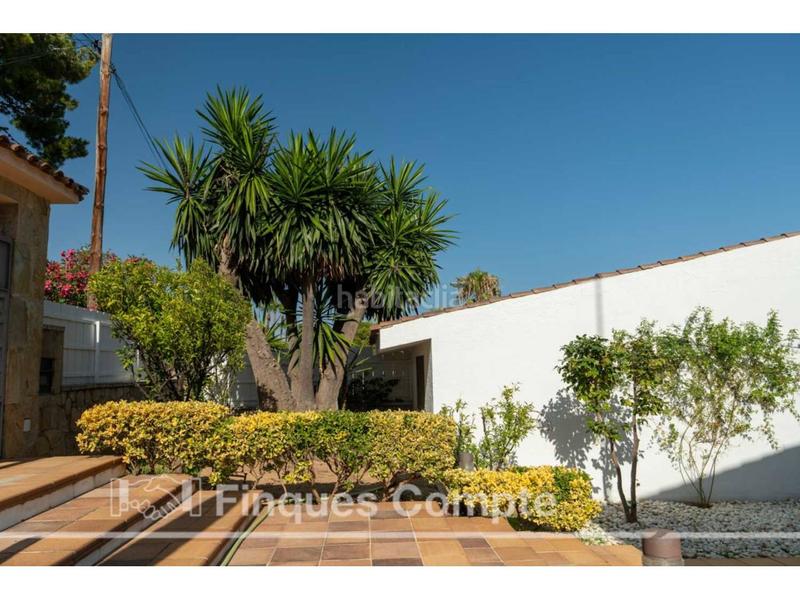 Foto c143a2cf-6ef4-4ab0-9229-2b2dac71b0fd. Chalet alto standing en Roda de Barà