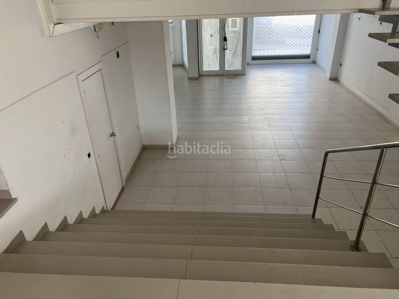 Foto dd4e6ff3-ad1f-40a2-975d-b0c0652e87b9. Local comercial a calle joan carles i 04-06 a Roda de Barà