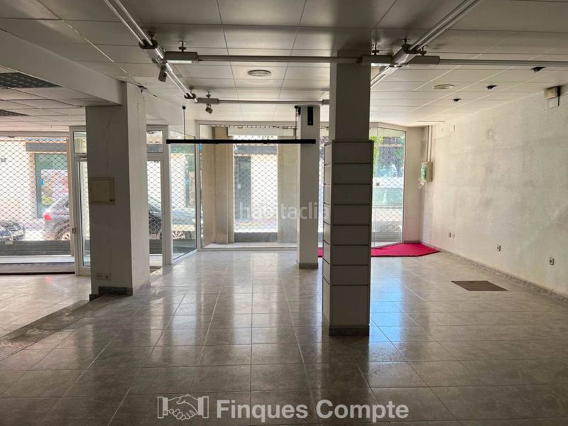 Foto e67b8c7d-0f75-4116-a465-3a0f9504c422. Local comercial a calle joan carles i 04-06 a Roda de Barà