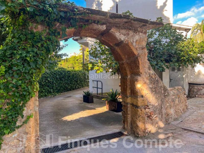 Foto 2a3ba3c5-cd3e-4175-b2d9-7bf3c6277785. Semi detached house with parking pool in Roda de Barà