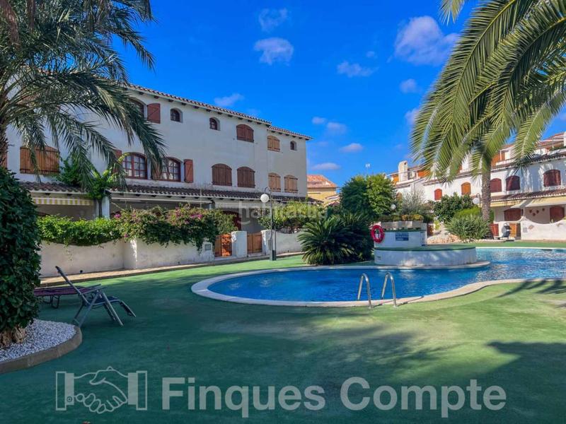 Foto 4f850a7d-b202-4055-9411-df0800d507c0. Semi detached house with parking pool in Roda de Barà