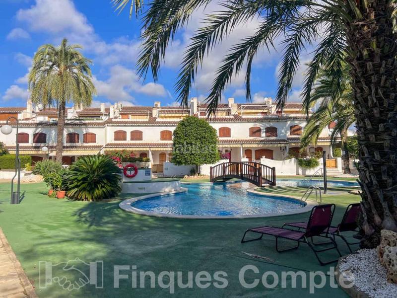 Foto 92299c83-258c-4f72-8caf-c54b4bdd6987. Semi detached house with parking pool in Roda de Barà