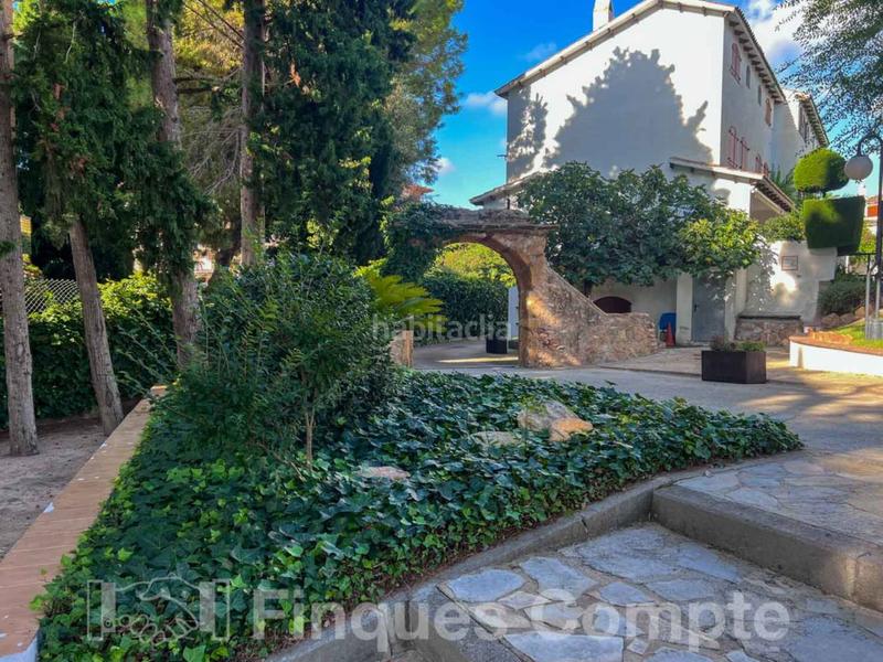 Foto bd3ac123-046d-4fb4-8485-2b9ebea708d7. Semi detached house with parking pool in Roda de Barà