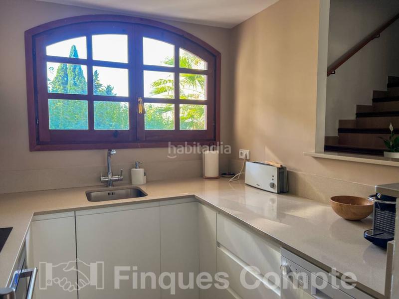 Foto e4cdddff-1d90-4bbb-86e5-b41f731ea97e. Semi detached house with parking pool in Roda de Barà