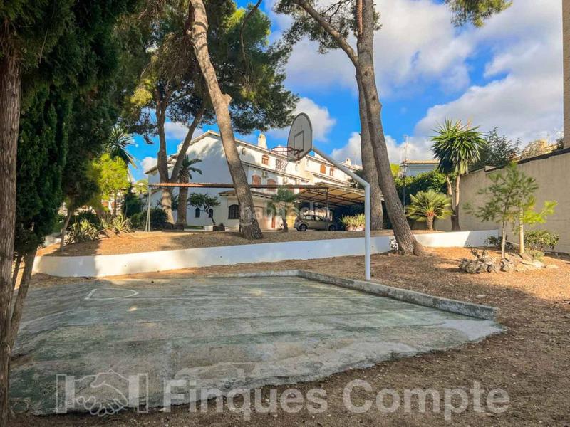 Foto f6b440ea-228a-4c1e-8b64-604867cae519. Semi detached house with parking pool in Roda de Barà