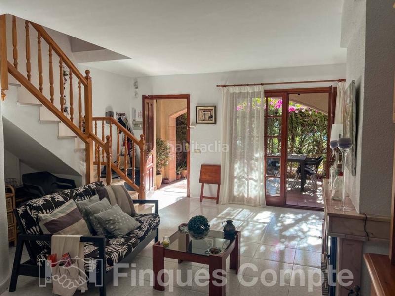 Foto b3ae1f2f-31d8-4218-a7f9-19e943b72c73. Reihenhaus in Roda de Barà