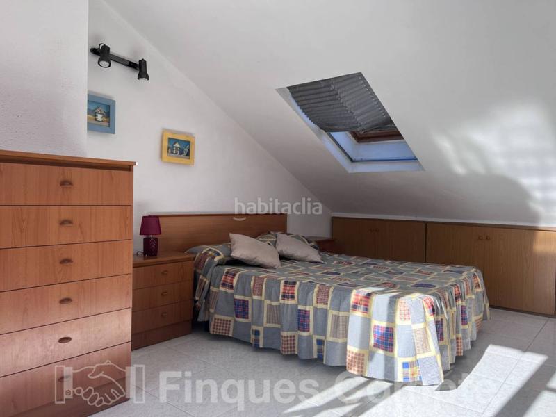 Foto c34b9077-3575-4904-9a17-907fb2f7466f. Reihenhaus in Roda de Barà