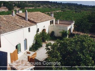Country house  Calle del pou. Masia