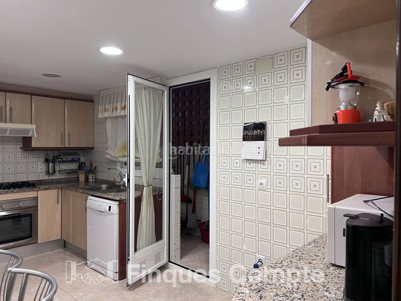 Foto e27b1778-cde2-4c80-bea0-c07dd7611c45. Pis amb calefacció aparcament a Roda de Barà