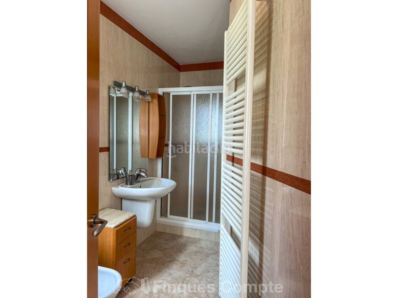 Foto 0a9de3a7-a078-49cb-89d7-f85ffc551f7b. Chalet  en venta en roda de berà en Roda de Barà