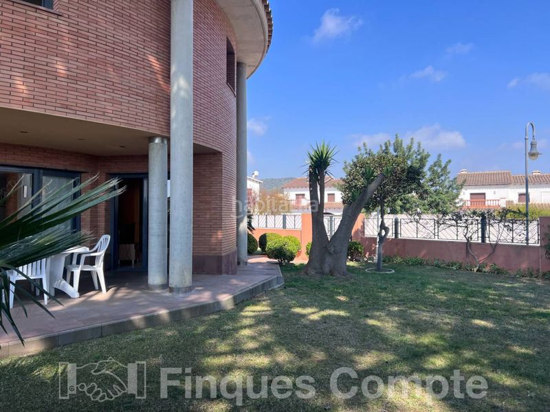 Foto 19cd2b75-76a7-495a-a6a7-de337e7507df. Chalet  en venta en roda de berà en Roda de Barà
