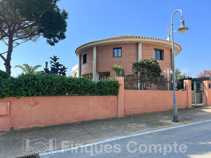 Foto 882c2937-0c1b-49b1-964d-00422c5863aa. Chalet  en venta en roda de berà en Roda de Barà