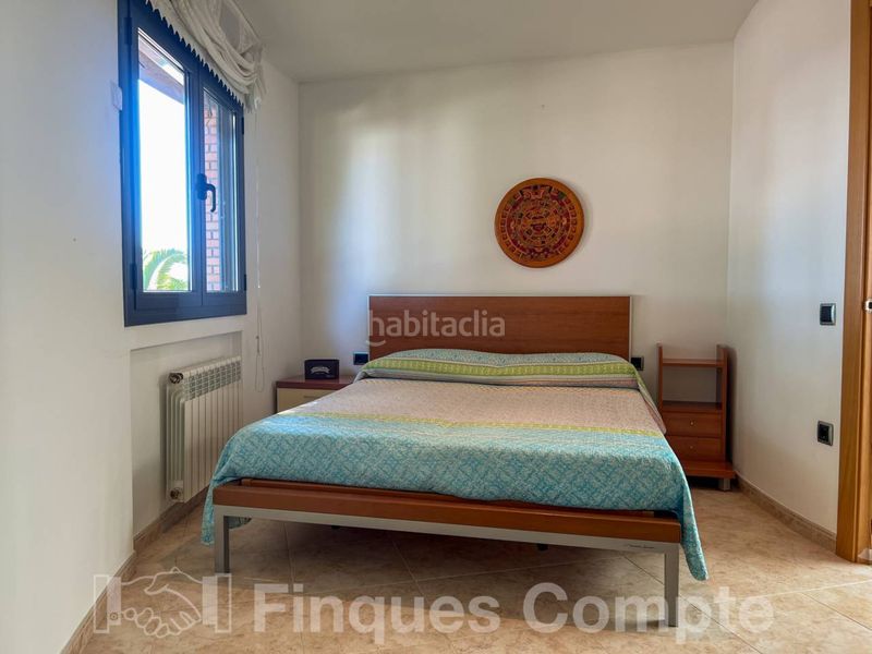 Foto 9be9fcbc-8499-475d-bf59-fb3779cc1f45. Chalet  en venta en roda de berà en Roda de Barà