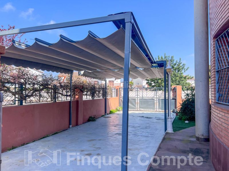 Foto f3690ddc-75d2-4cbc-80ca-9b4eef02e3c1. Chalet  en venta en roda de berà en Roda de Barà