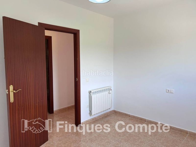 Foto 25a2f6ce-28aa-4b24-bf01-d6447b978a15. Casa adossada amb calefacció aparcament a Bonastre