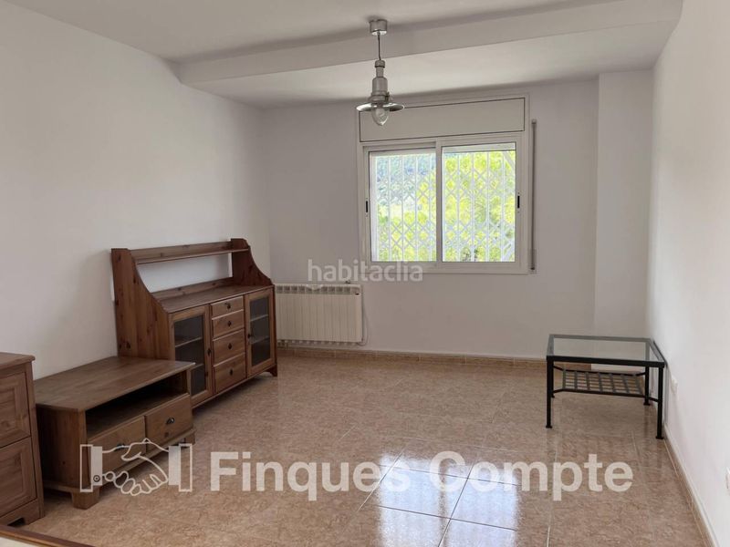 Foto 30378012-16dd-471a-a21a-3ff48a304de2. Casa adossada amb calefacció aparcament a Bonastre