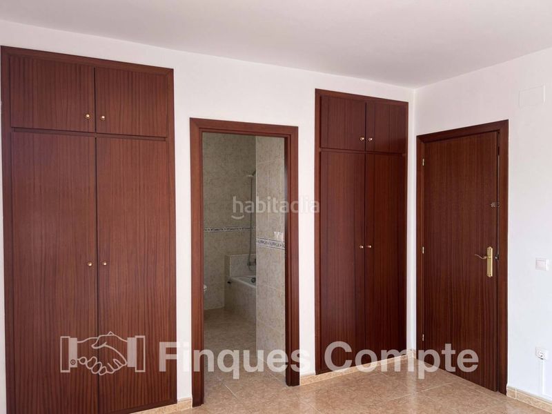 Foto 334570a7-af3c-4c42-9490-de9a17c35d87. Casa adossada amb calefacció aparcament a Bonastre