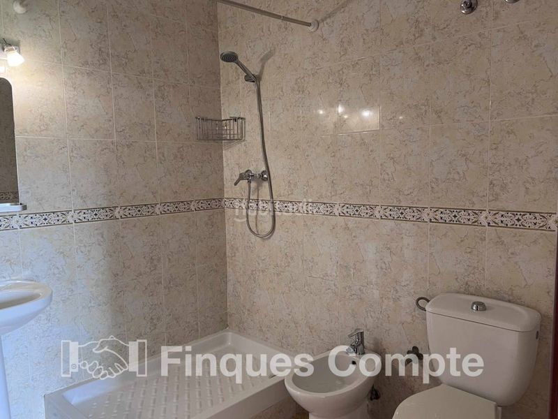 Foto 7549194e-01e4-4514-a651-34dd6c7a00e5. Casa adossada amb calefacció aparcament a Bonastre