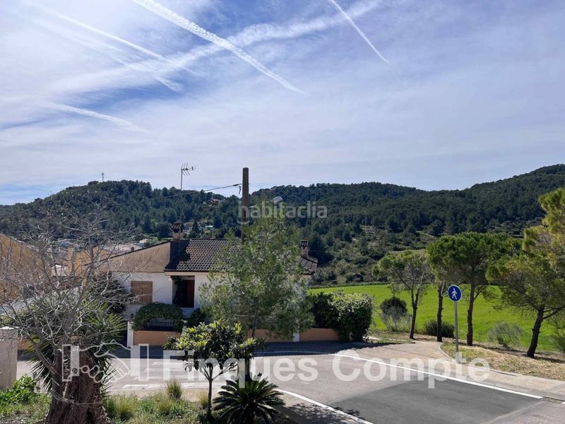 Foto 7669a159-0c75-4d1b-a922-168be62bf52d. Casa adossada amb calefacció aparcament a Bonastre