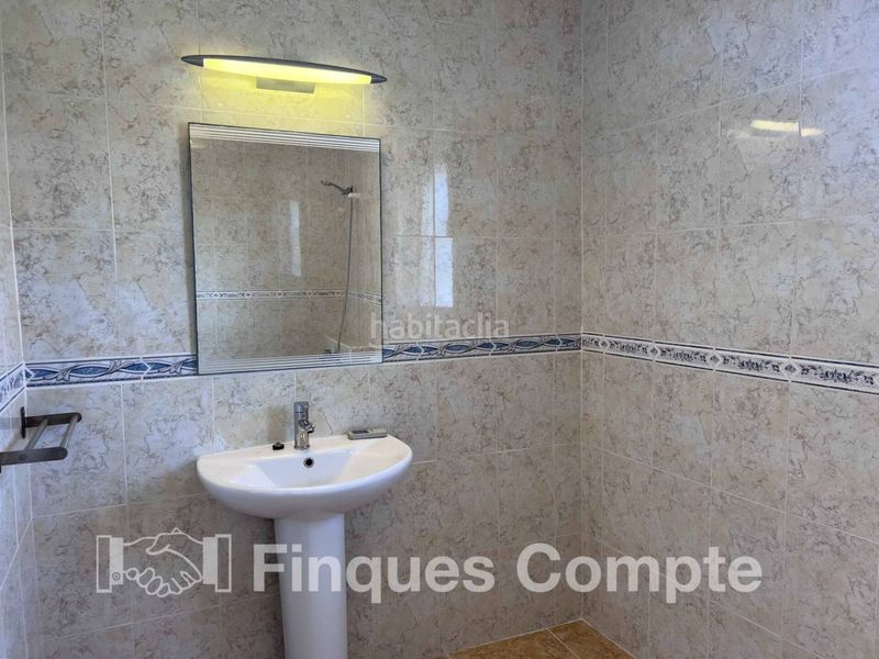 Foto afbb9661-ce1b-4099-8d1b-8ce3d658bce4. Casa adossada amb calefacció aparcament a Bonastre