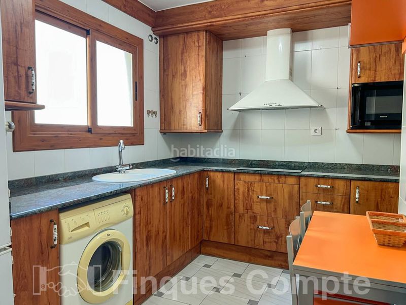 Foto 4297c089-f09e-4494-b1ed-5e278164cdbd. Casa adossada amb calefacció aparcament a Roda de Barà