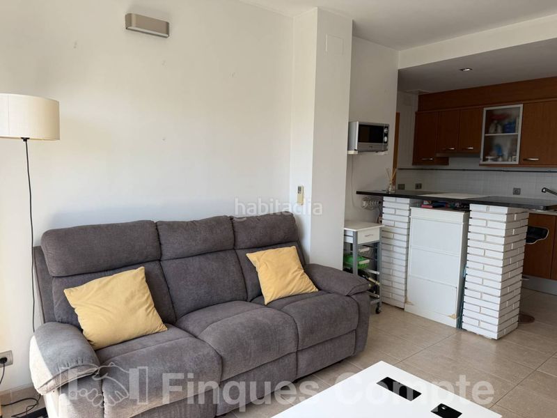 Foto 69c7b124-7313-45e3-8e5f-0d587544fbbb. Apartament amb aparcament piscina a El francas Coma-ruga