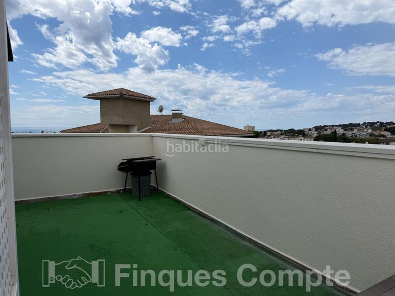 Foto c13f4bff-fff7-4395-ab74-aca8f05e2fd8. Apartament amb aparcament piscina a El francas Coma-ruga