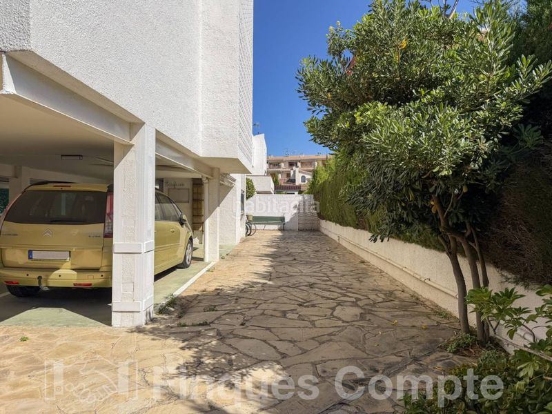 Foto d8c53640-6ca4-4242-9466-1f2829671b37. Apartament amb aparcament a Roda de Barà