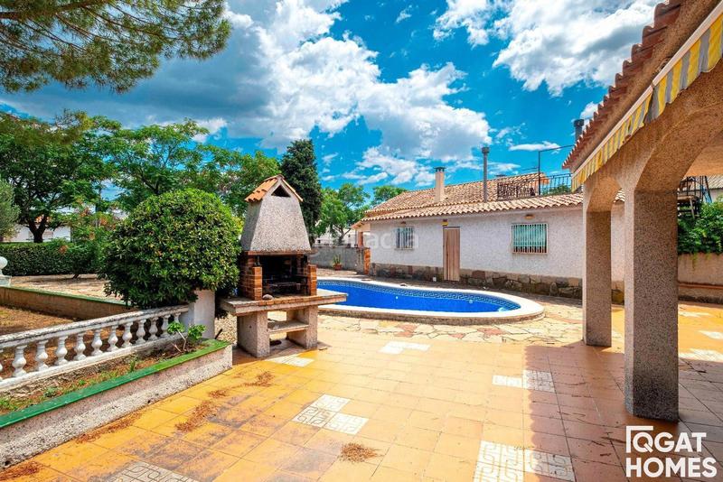 Foto 2ec292c5-a218-4218-9e9f-b2dd03e51436. Casa con parcheggio piscina in Mira-sol Sant Cugat del Vallès