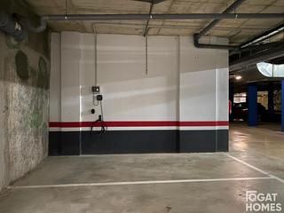 Aparcament cotxe  Josep irla. Plaza de garaje en venta en can matas.
