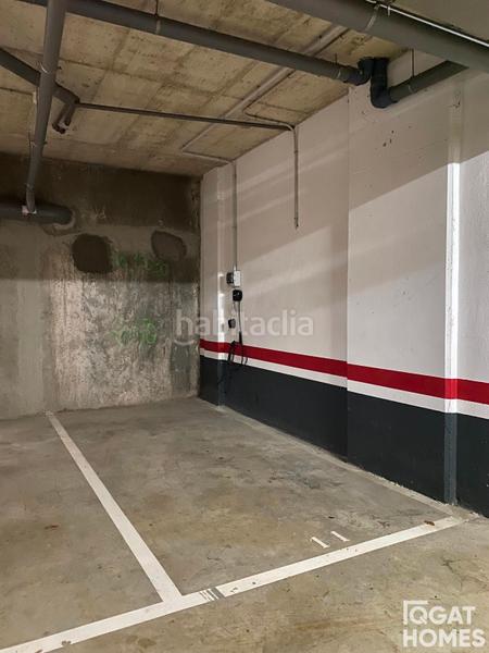 Foto 789ea086-86fa-4349-a2dd-b9f46402c032. Parking voiture dans Turó de Can Mates Sant Cugat del Vallès