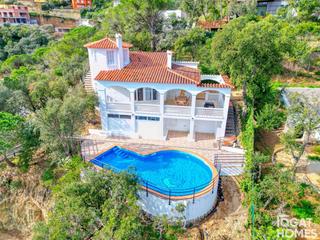 Xalet  Joaquim espalter. Exclusiva villa mediterránea con vistas al mar y licencia turíst