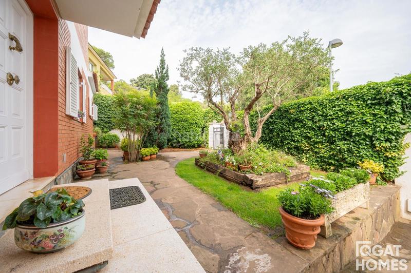 Foto 95d265c2-9f40-4360-8684-9f59004d2531. Casa con parcheggio piscina in Golf-Can Trabal Sant Cugat del Vallès