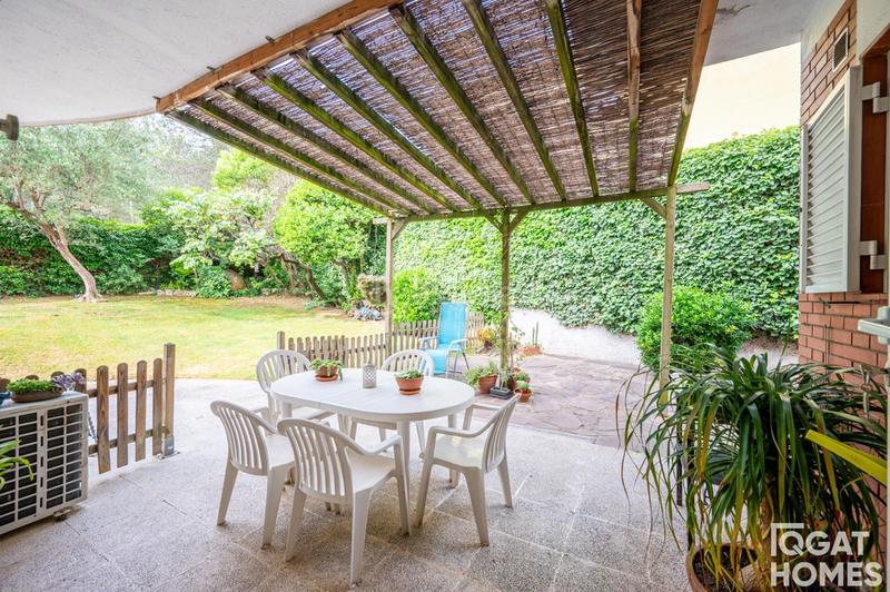 Foto b461b168-a7e4-4c9c-a4a2-b57605151893. Casa con parcheggio piscina in Golf-Can Trabal Sant Cugat del Vallès