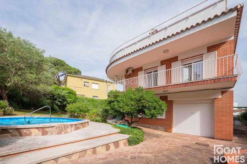 Foto dea66175-b4cc-4ebd-a2c2-8034b6e107da. Casa con parcheggio piscina in Golf-Can Trabal Sant Cugat del Vallès