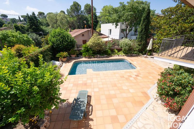 Foto 004e6172-4f84-491e-b22f-c33e0ad344f2. Chalet con riscaldamento parcheggio piscina in Valldoreix Sant Cugat del Vallès