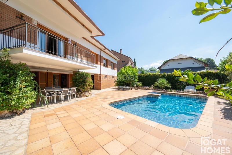 Foto 100b474c-7b3c-48f3-a272-d8d43c86517b. Chalet con riscaldamento parcheggio piscina in Valldoreix Sant Cugat del Vallès